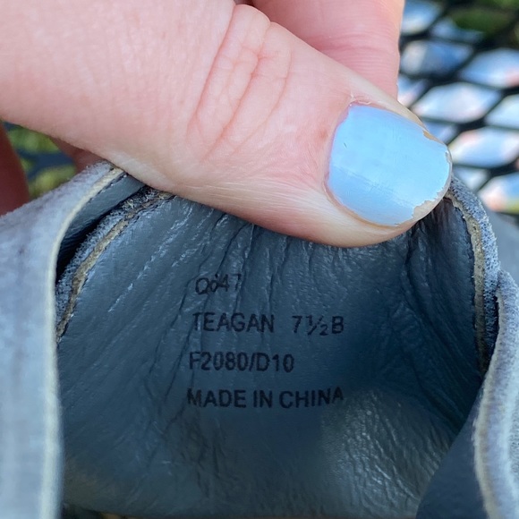 Coach heels 7.5- worn once! Very good condition - Picture 10 of 14